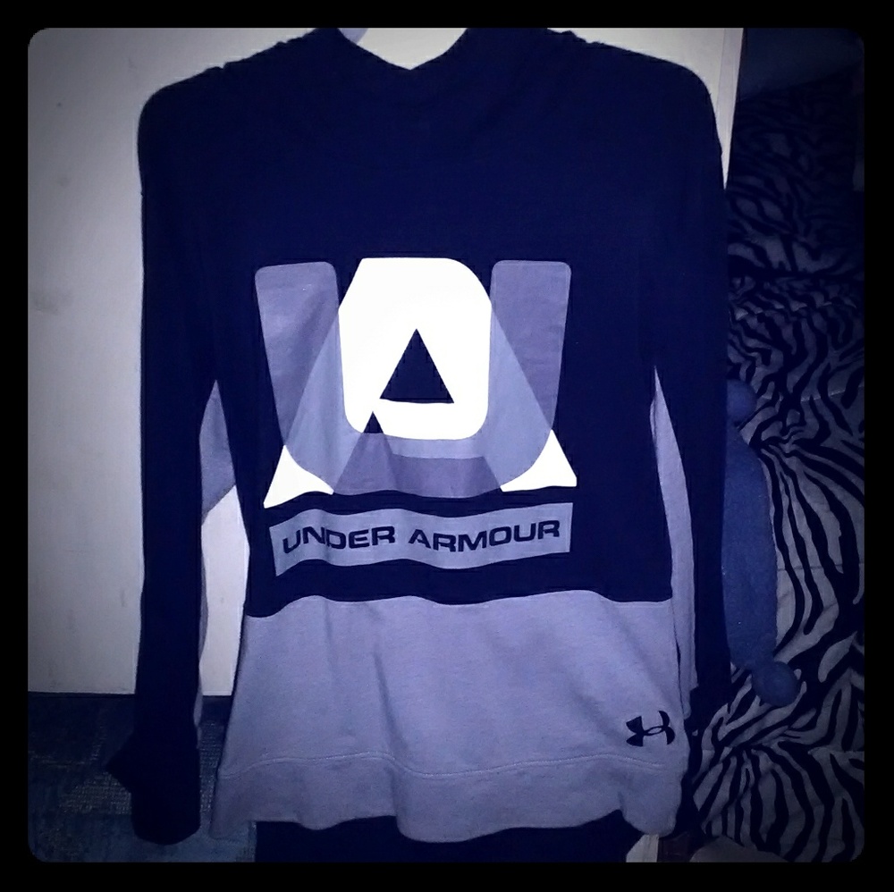 Boys Underarmour Hooded Tee